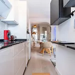 Beautiful Frontline Apartamento Marbella